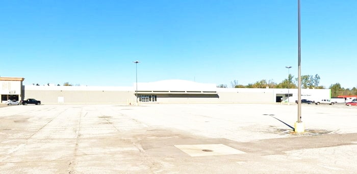 K-Mart (Kmart) - Richmond - 67300 Main Street (newer photo)